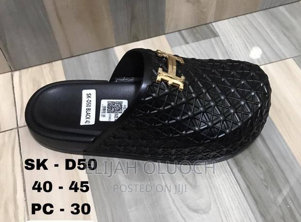 Burbbery Drake Slides - thumbnail 2