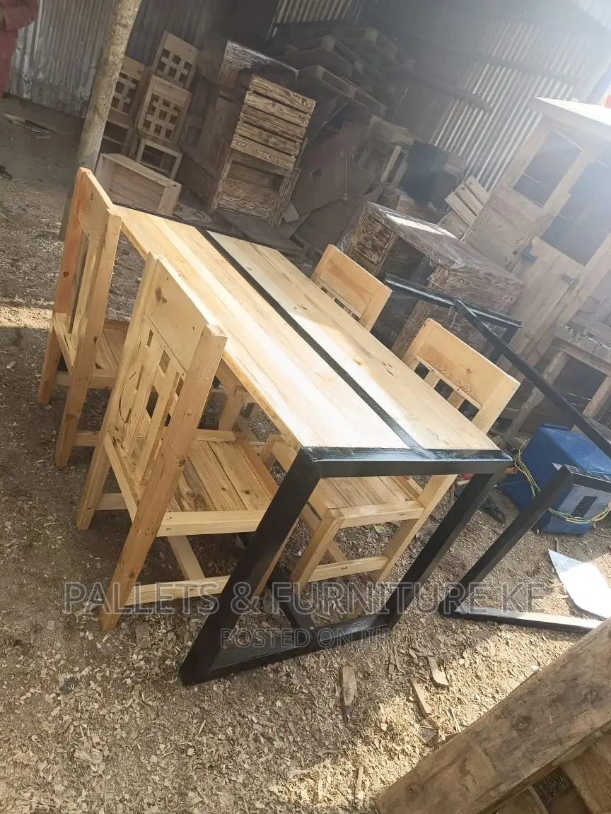 Rustic Dining Set(Metallic Frame Table)