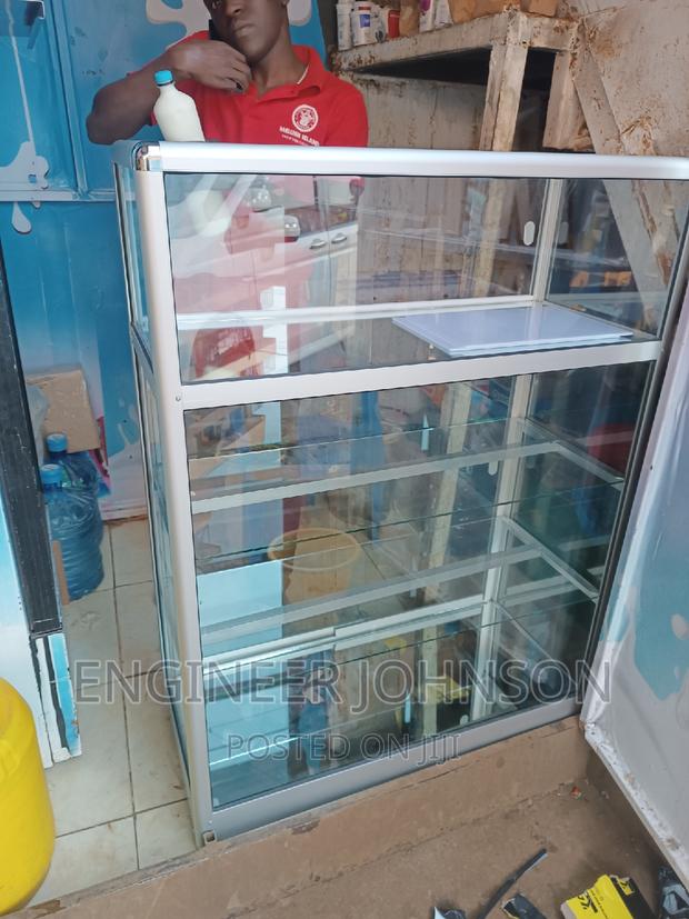 Cosmetic Displays