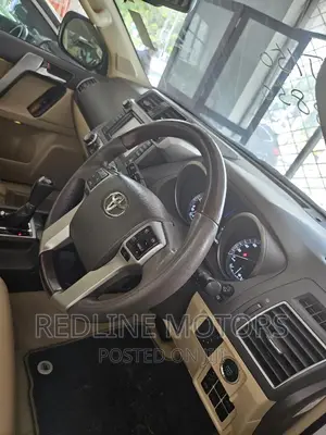 Toyota Land Cruiser Prado 2.8 2017 White