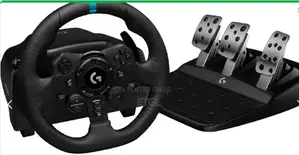 G923 TRUEFORCE Racing Wheel for Xbox, Playstation and PC