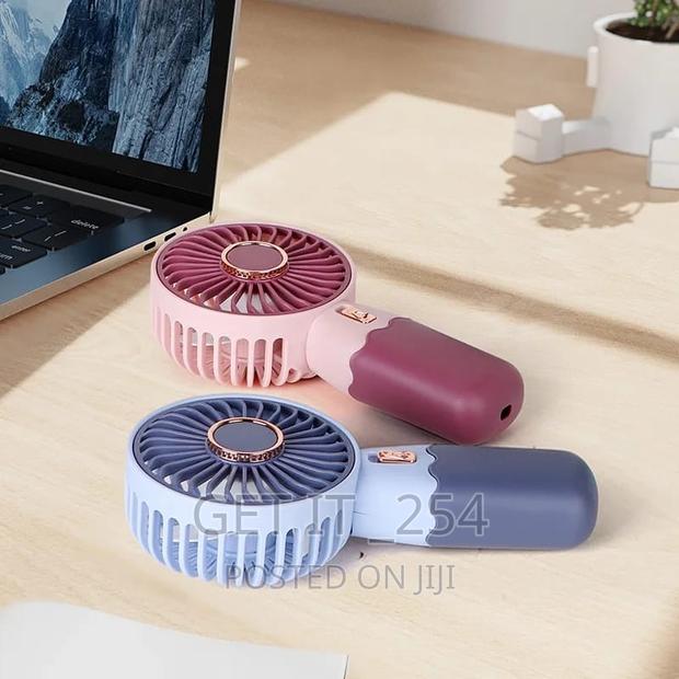 *Rechargeable Handheld Portable  Min Fan