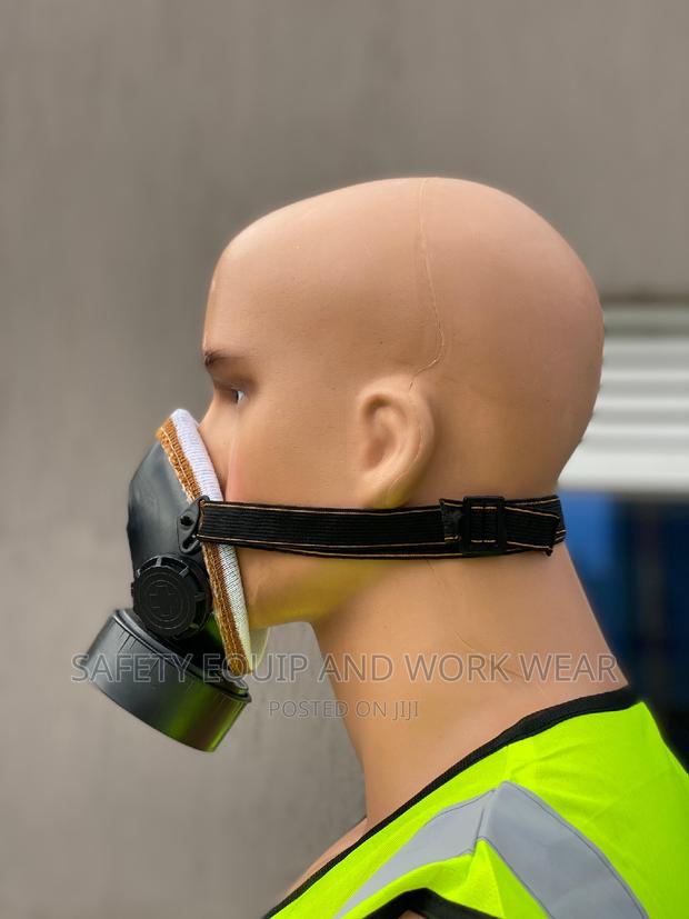 Single Nozzle Respirator Mask - main view