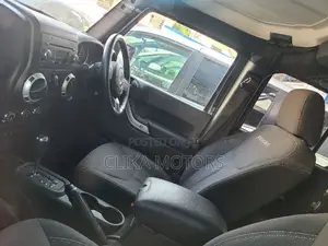 Jeep Wrangler Sahara 4x4 2016 Blue
