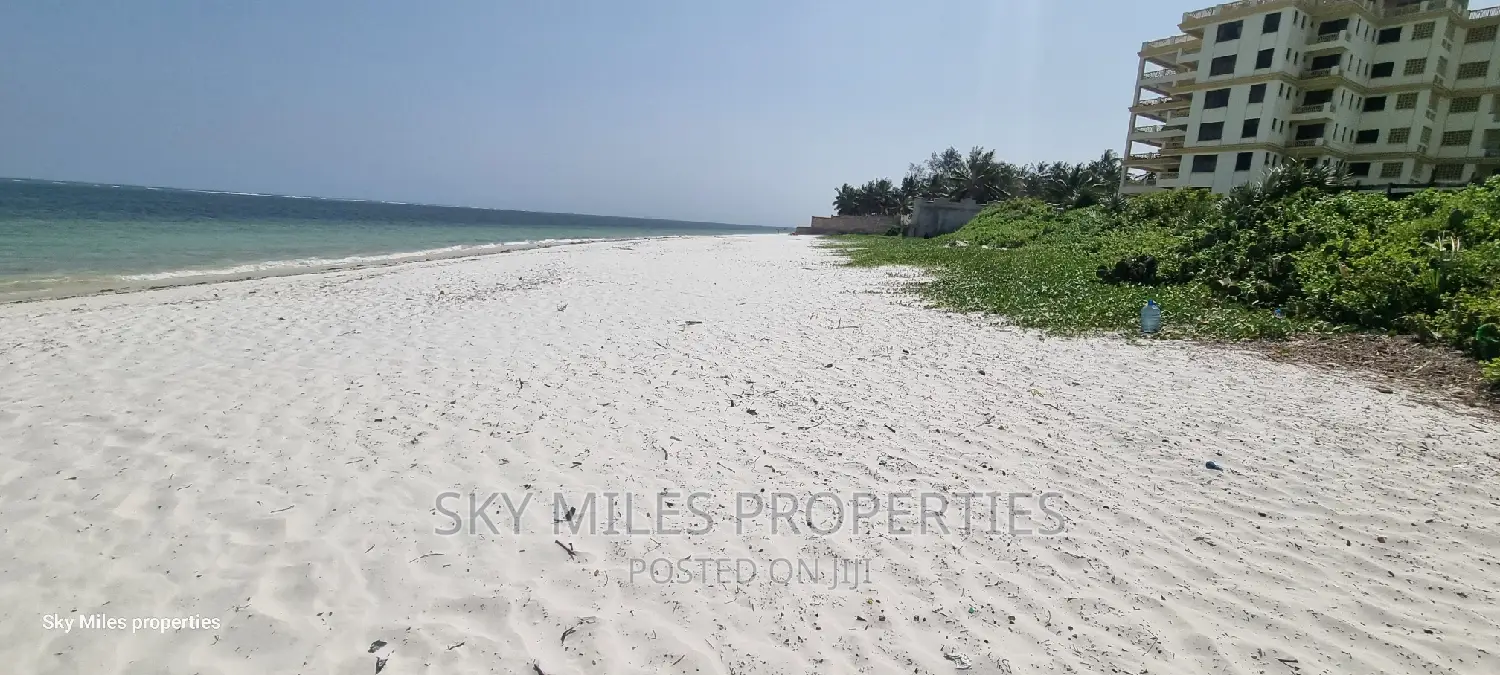 Nyali, 5 Acre Sandy Beach Plot on Sale