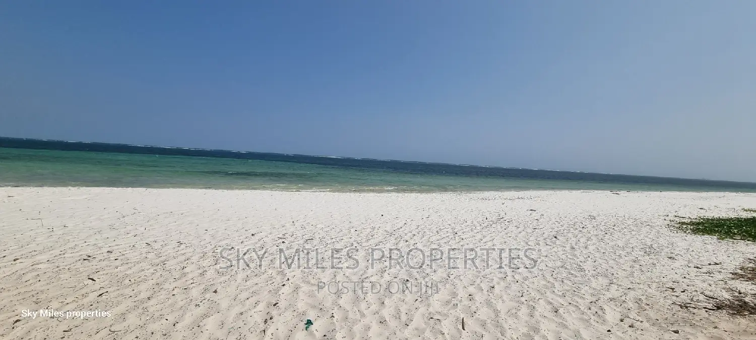 Nyali, 5 Acre Sandy Beach Plot on Sale