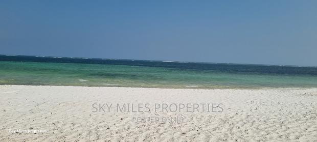 Nyali, 5 Acre Sandy Beach Plot on Sale - thumbnail 5