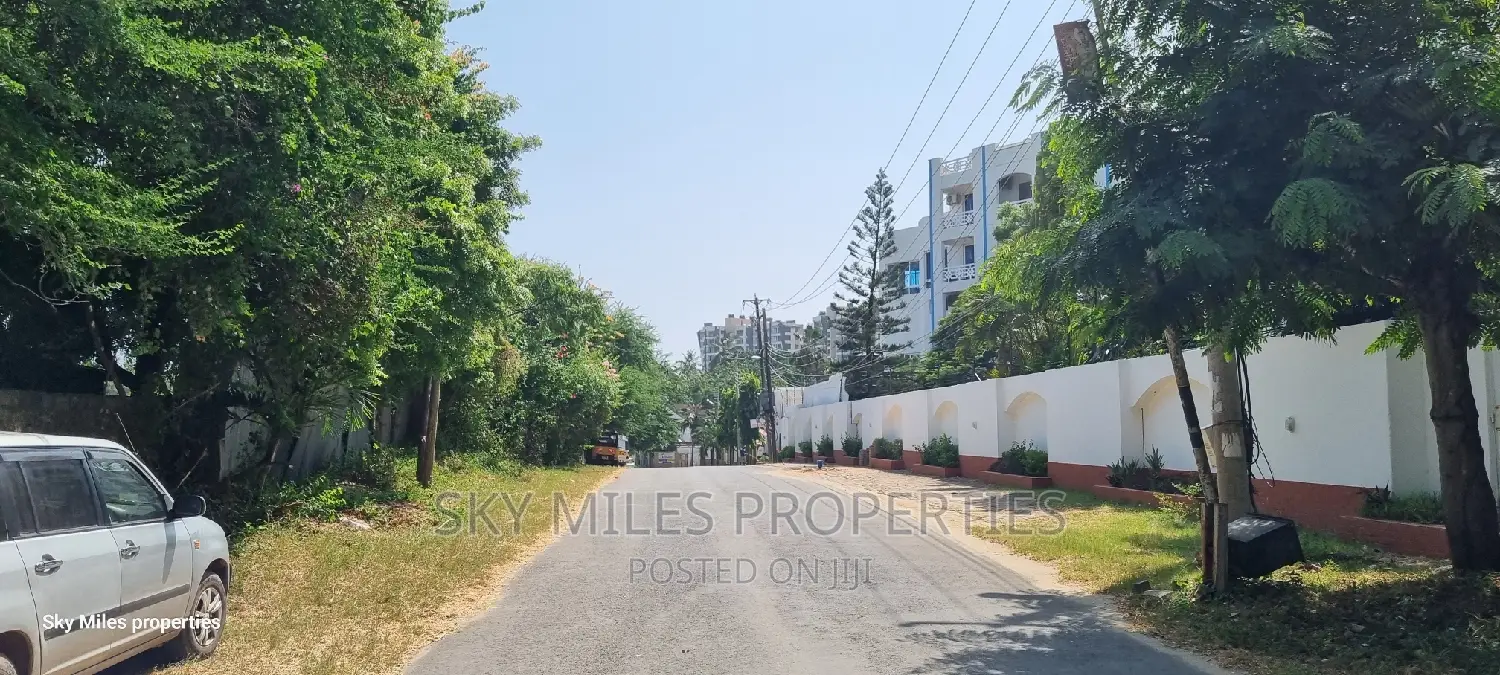 Nyali, 5 Acre Sandy Beach Plot on Sale