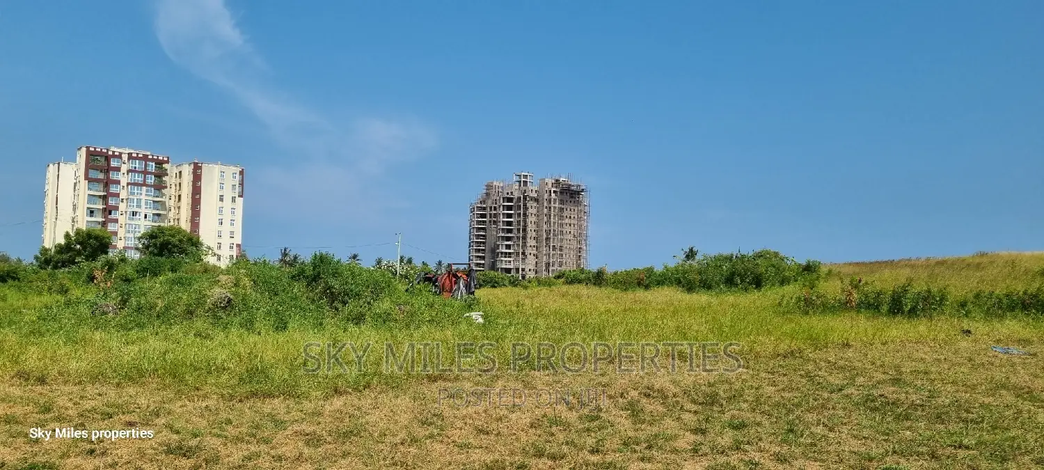 Nyali, 5 Acre Sandy Beach Plot on Sale