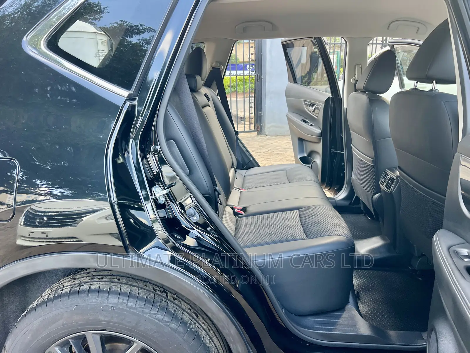 Nissan X-Trail 2.0 Petrol AWD 2017 Black