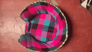 Dog Bed or Cat Bed (Pet Bed)
