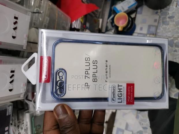 iPhone 8 / 7 Plus Clear Thin Case With Blue Border