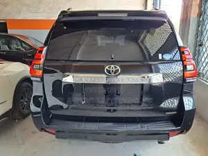 Toyota Land Cruiser Prado 2.7 2018 Black