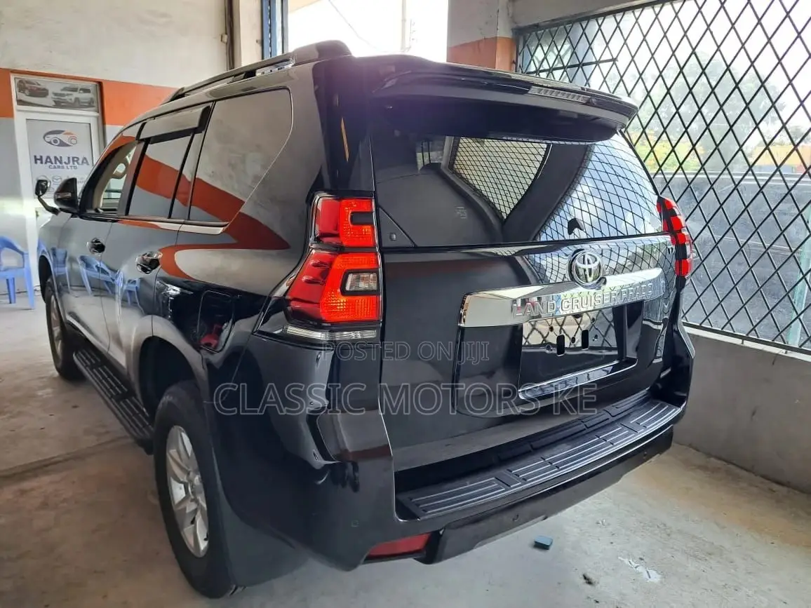 Toyota Land Cruiser Prado 2.7 2018 Black