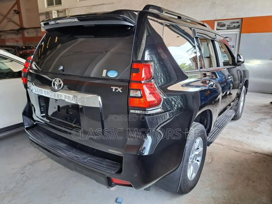 Toyota Land Cruiser Prado 2.7 2018 Black