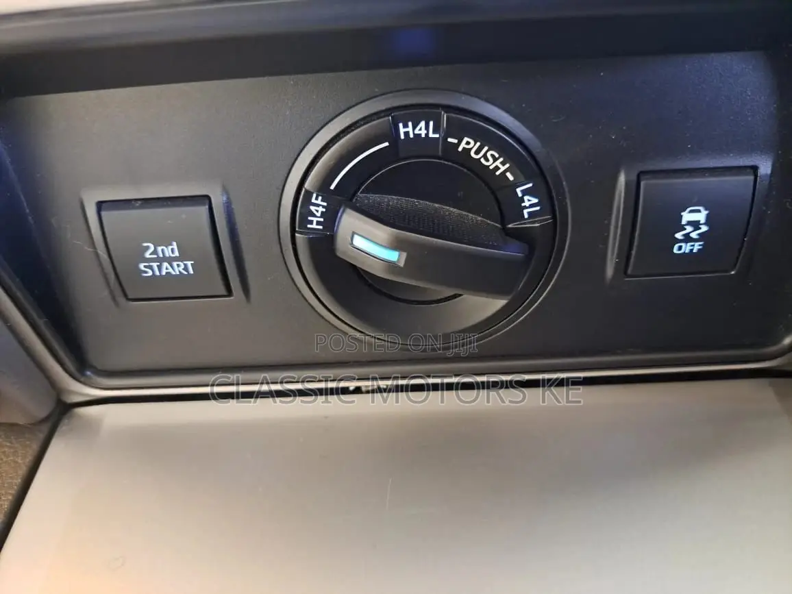 Toyota Land Cruiser Prado 2.7 2018 Black