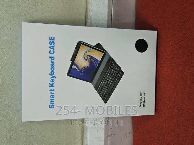 Samsung Galaxy Tab A8 10.5" Smart Keyboard Case - main view