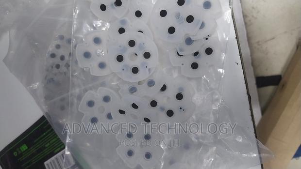 Ps4 Pad Rubber X and Direction - thumbnail 2