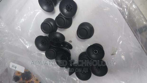Ps4 Pad Analog Plastic Top/Cap - thumbnail 2