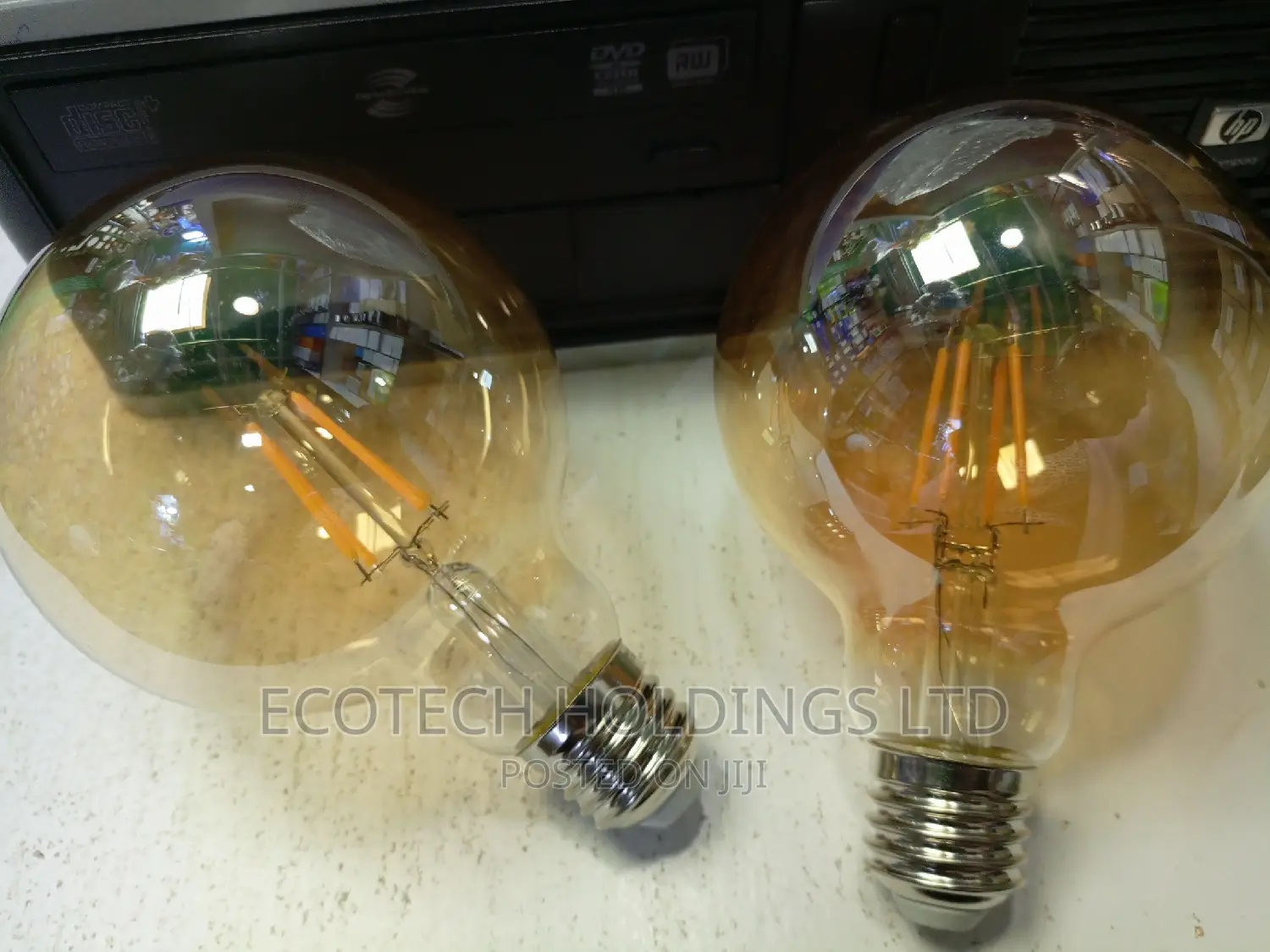 4wts Circular Warm White Filament Bulbs.