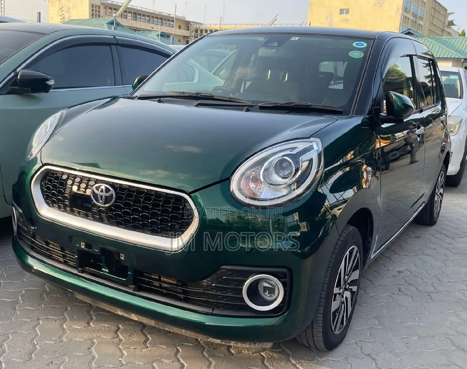 Toyota Passo 2016 Green