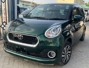Toyota Passo 2016 Green