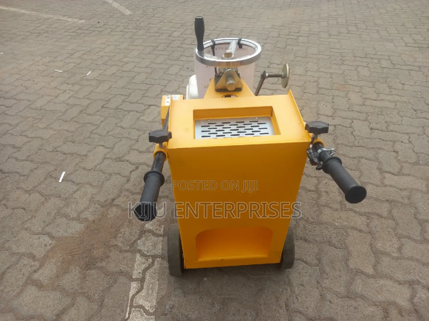 Concrete Cutter or Floor Cutter Machine