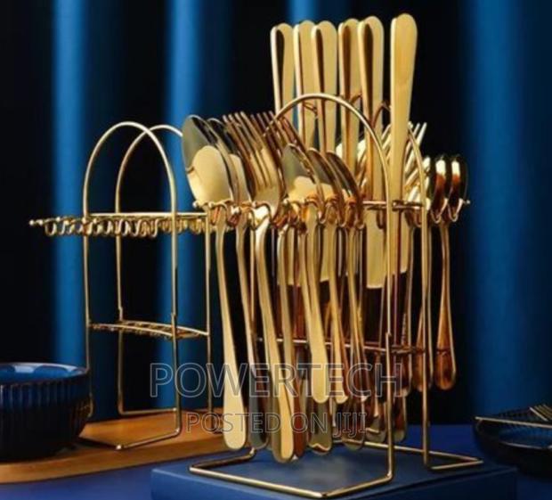 24 Pieces Gold Cutlery Set" - main view