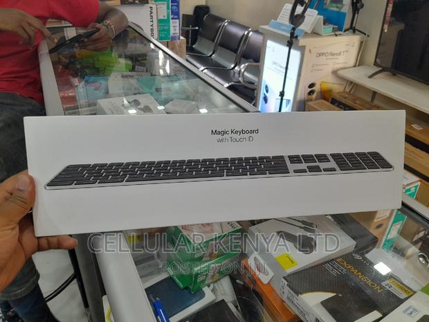 Apple Magic Keyboard With Touch ID and Numeric Keypad Black - thumbnail 2