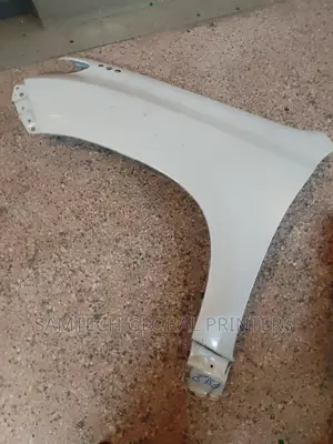 Valuable Prado 150 Fender * //