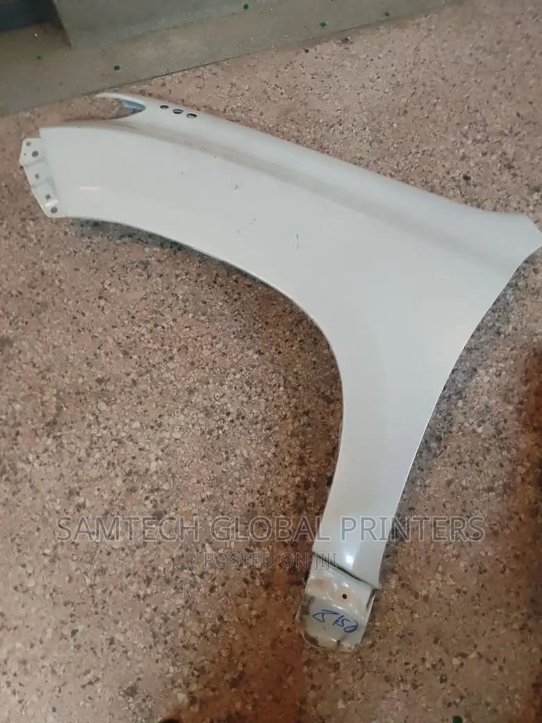 Valuable Prado 150 Fender * //
