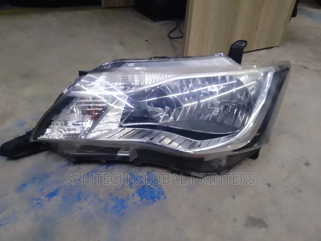 Reliable Toyota Axio Headlight• \\> 