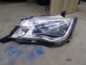 Reliable Toyota Axio Headlight• \\> 