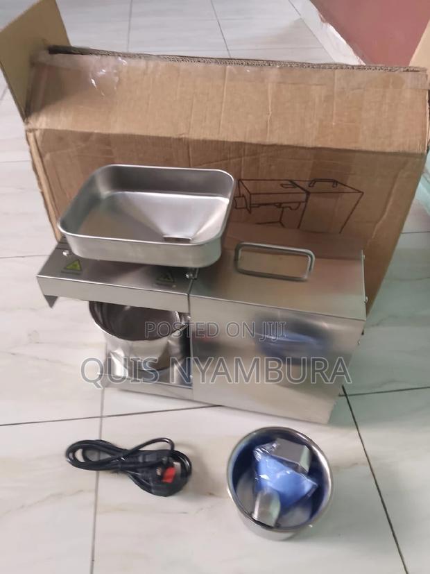 Oil Press Machine/ Electric Oil Extractor Machine - thumbnail 3