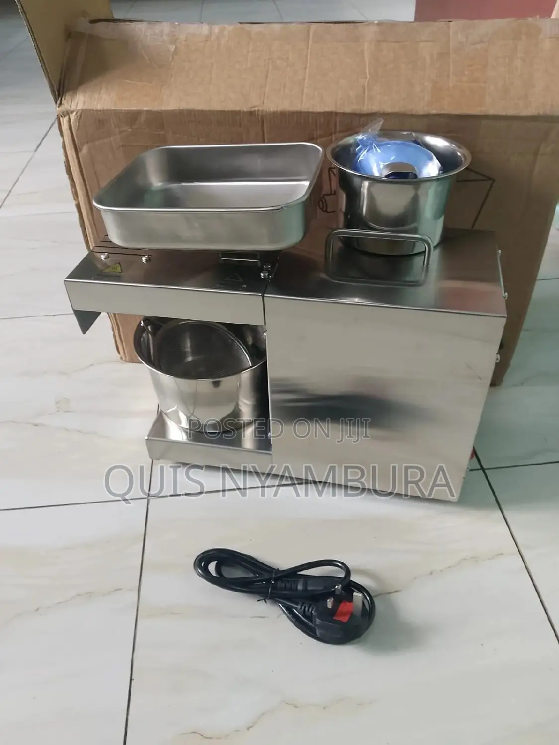 Oil Pressing Machine/Oil Press.