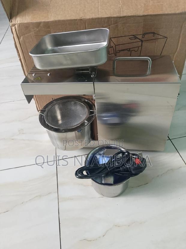 Oil Pressing Machine/Oil Press - main view