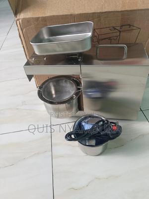 Oil Pressing Machine. - thumbnail 2