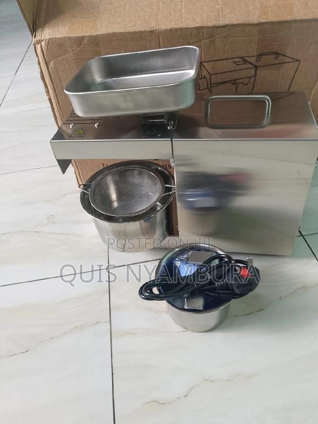 Oil Pressing Machine. - main view