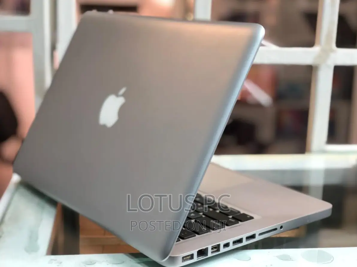 Laptop Apple MacBook Pro 4GB Intel Core I5 HDD 500GB