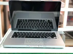 Laptop Apple MacBook Pro 4GB Intel Core I5 HDD 500GB