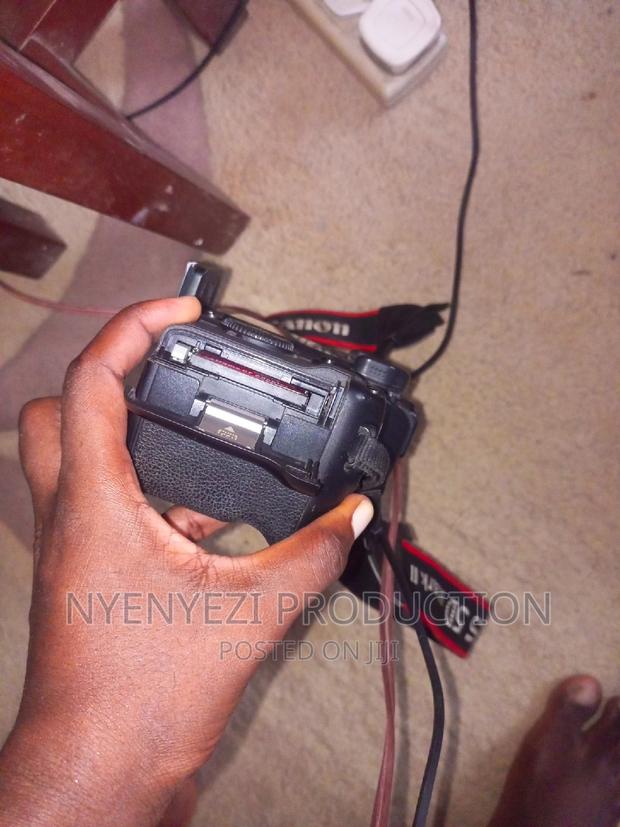 Canon 5d Mark 2 - thumbnail 4