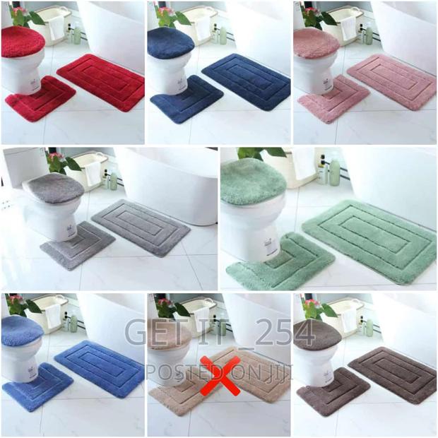 *3pc Toilet Set Mats*
▪ *Contains:* 3pc Set