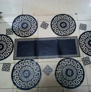 13pcs Versace Table Set 
✅6 Table Mats 
✅6 Coasters