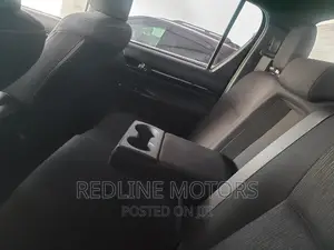 Toyota Hilux 2019 Silver