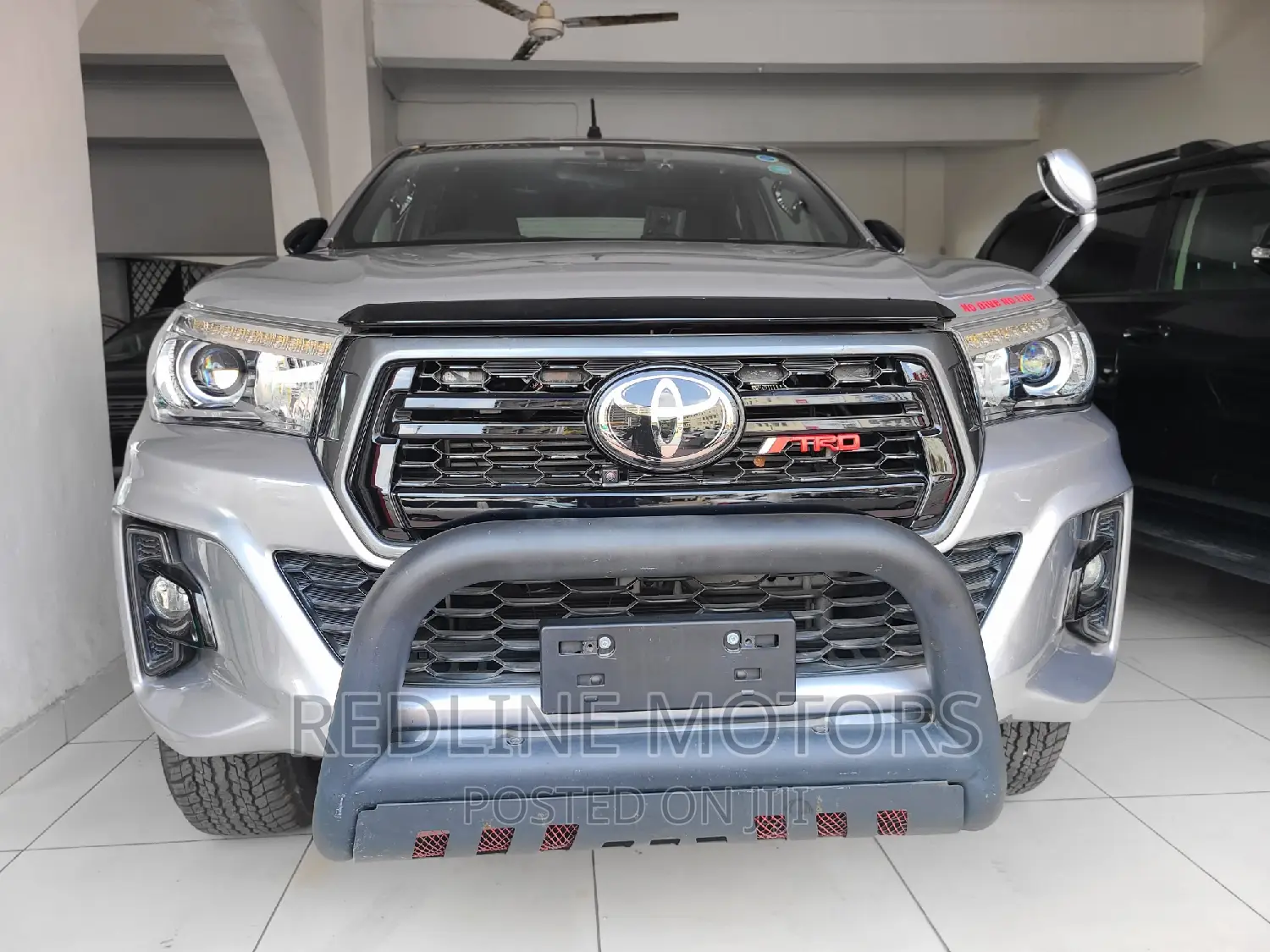 Toyota Hilux 2019 Silver
