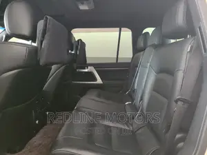 Toyota Land Cruiser 4.6 V8 AX 2016 Pearl