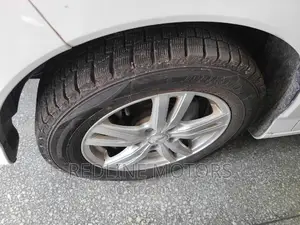 Mazda Biante 2016 Pearl