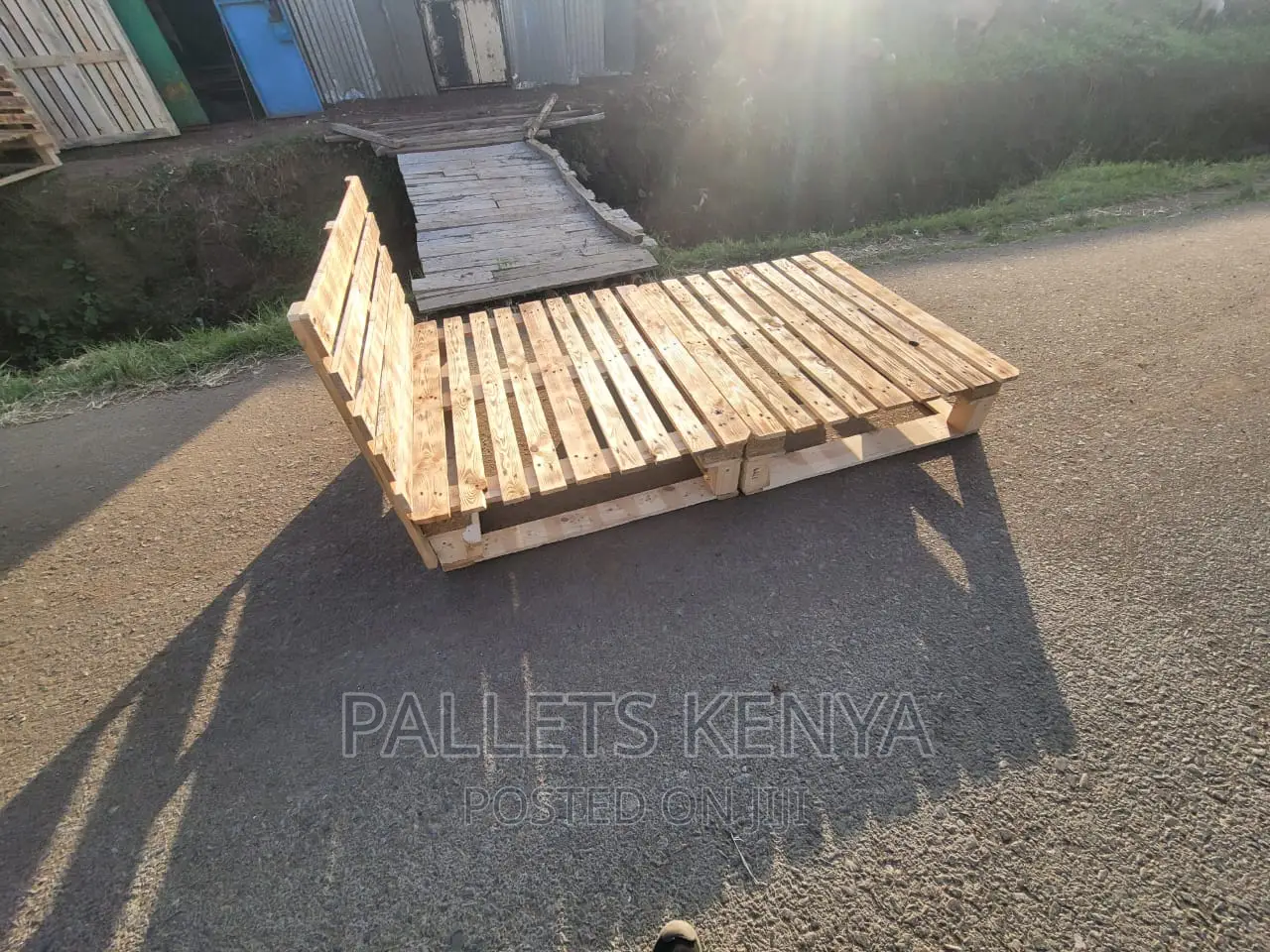 Pallet Bed- Blazed 4*6 Pallet Bed.(#TY10)