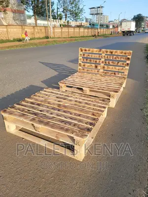 Pallet Bed- 4*6 Blazed Pallet Bed. (CZ10)