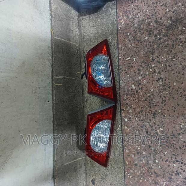 Toyota Mark X Bootlight 2010